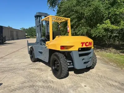 USED 2010 TCM FD100-2