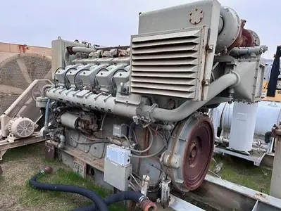USED WAUKESHA L5790DSIU