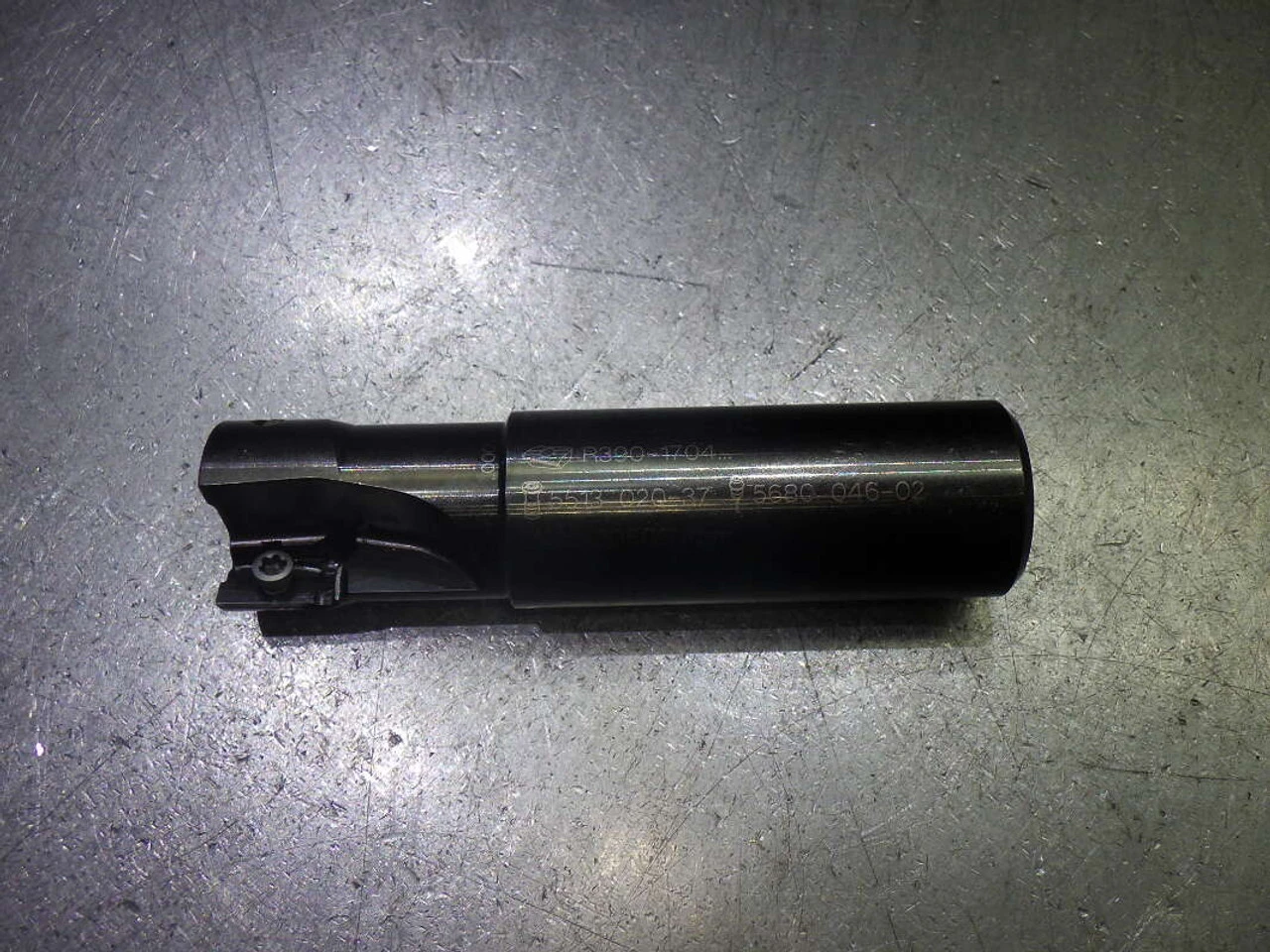 Sandvik 1" 2 Flute Coolant Thru Endmill 1" Shank RA390-025M25-17L (LOC2292)
