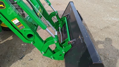 USED 2015 JOHN DEERE 5055E