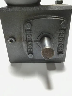 Boston Gear Right Angle F710-10-B5-G  Worm Gearbox Ratio 40