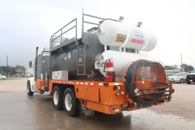Used 2014 PETERBILT 367 Tanker trucks Texas US | Roll Off Truck World #1491937
