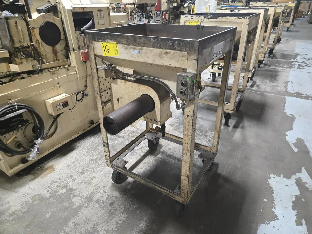 (1) Auger Hopper