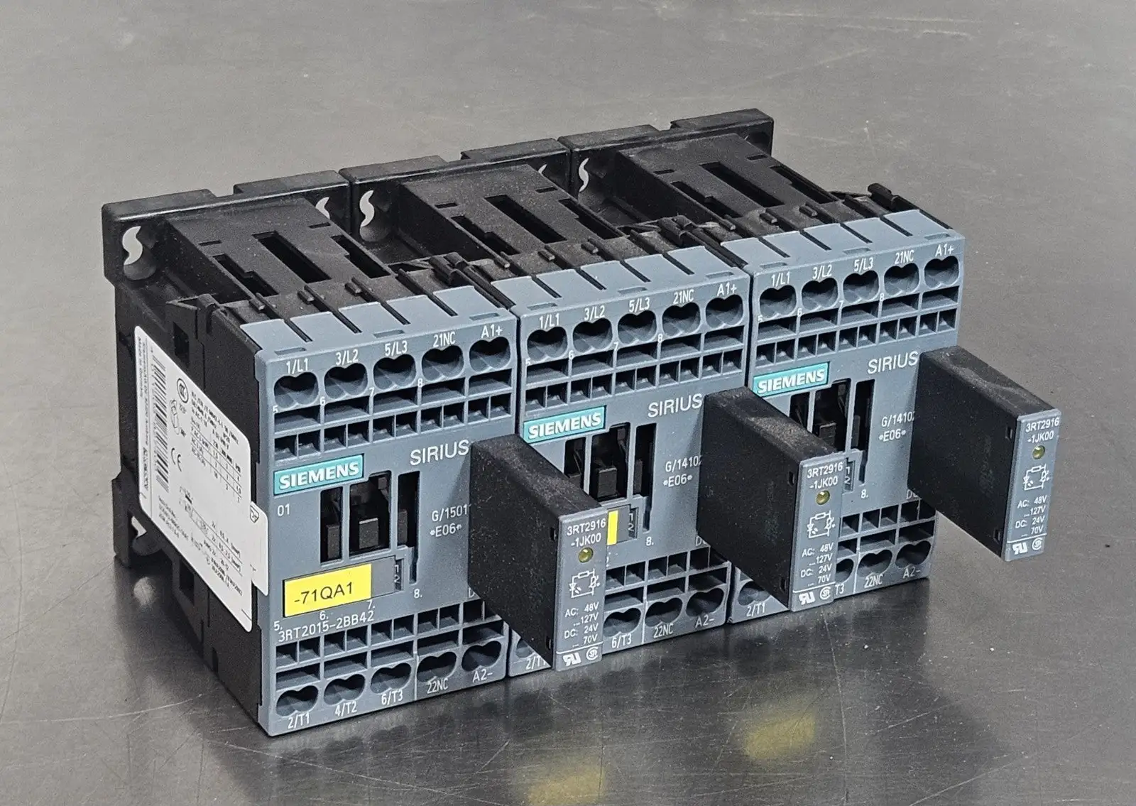 Siemens 3RT2015-2BB42 / 3ZX1012-0RH21-1AA1 Contactor (LOT OF 3) Loc4E40