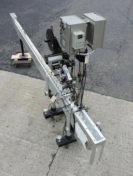 Used AVERY TOP LABELER 250M-4-RH Pressure Sensitive Labelers New Jersey US | Champion Trading Corporation #423912