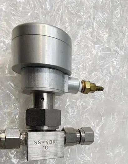 SWAGELOK NUPRO SS-4BK-1C BELLOWS SEALED VALVE