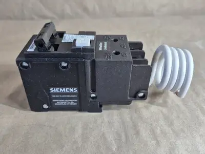 NEW SIEMENS QF220H