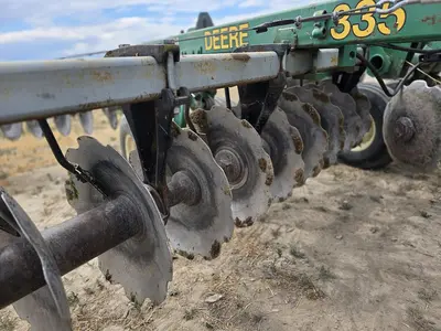 USED JOHN DEERE 335