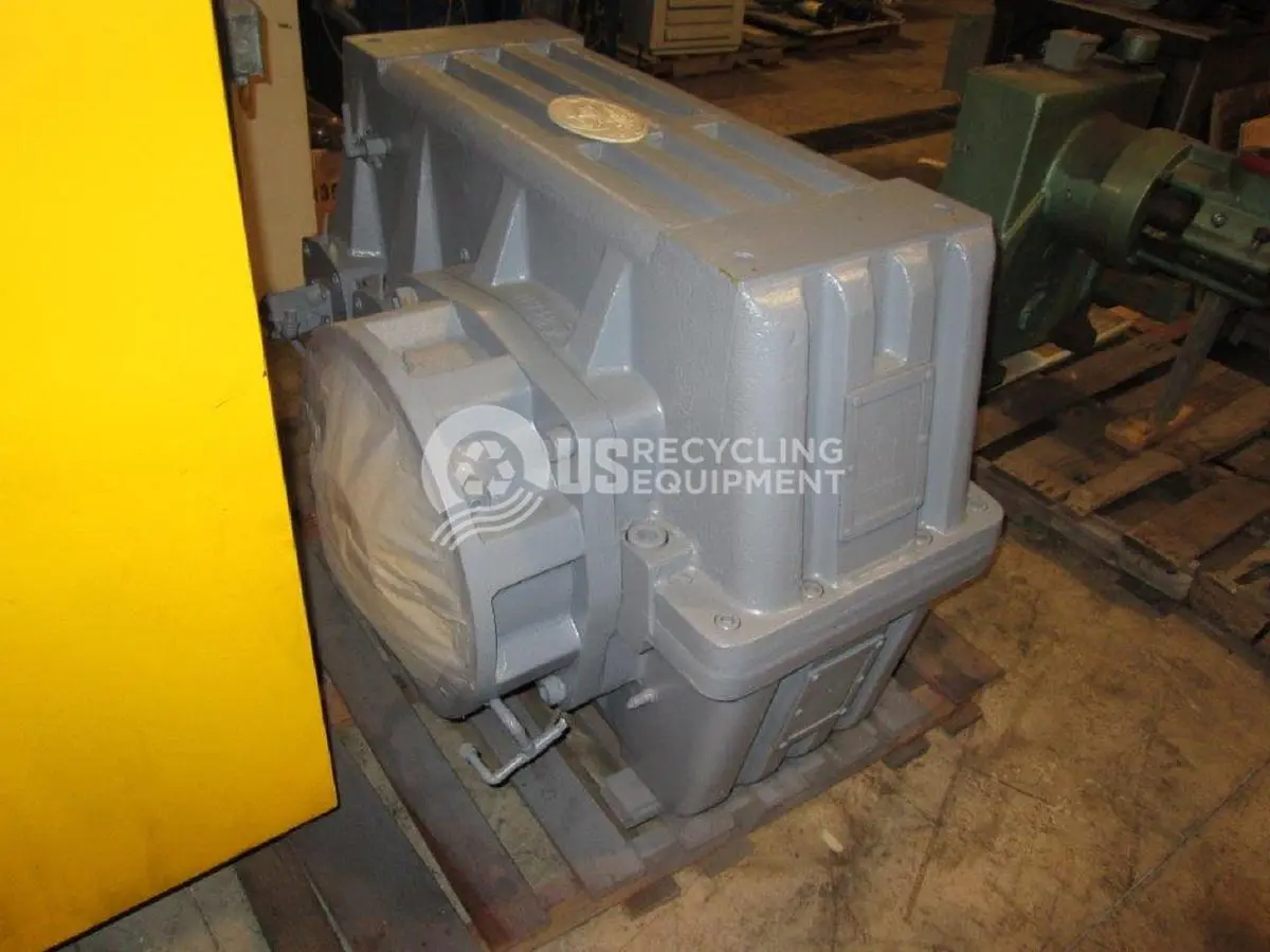 USED DAVIS STANDARD 450 S D8856 EXTRUDER GEAR BOX