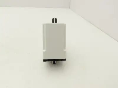 Allen Bradley 700-HT12AU120 Power On Delay Relay 120VAC 0.1-10 Second Time Delay