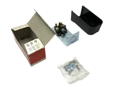 USED LEGRAND BLACK DRYER RECEPTACLE SURFACE MOUNT 3-POLE 3W 30A 125/250V