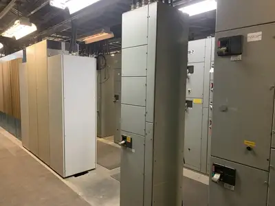 Five Star Double-Sided Motor Control Center (MCC), 600V Max., 1000A, 3 Buckets