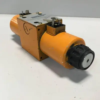 USED MANNESMANN REXROTH 4WE10J31CG24N9Z4