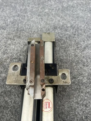 Used PHD R11A 2180-P-D-A-T Rotary Actuators California US | Davliegogo LLC #1705575