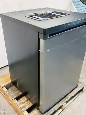 NEW* EdgeStar 24in Wide Kegerator Conversion Refrigerator for Full Size Keg