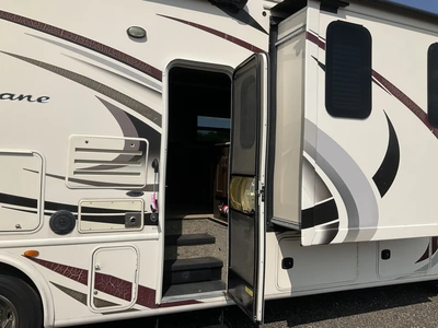 Used 2017 THOR MOTOR 31Z Campers, Caravans, Motorhomes Michigan US | Miedema Asset Management Group #1322363
