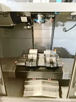 Used 2018 HURCO VM10I Vertical Machining Centers Illinois US | BLUMBERG MACHINERY COMPANY #1369353