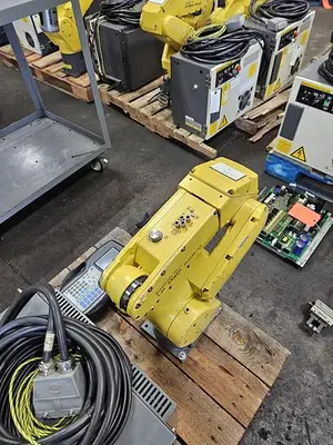 USED 2011 FANUC LR MATE 200IC