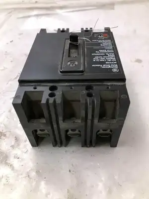 Westinghouse MCP0358 7A 3 Pole Magnetic Circuit Breaker 600VAC