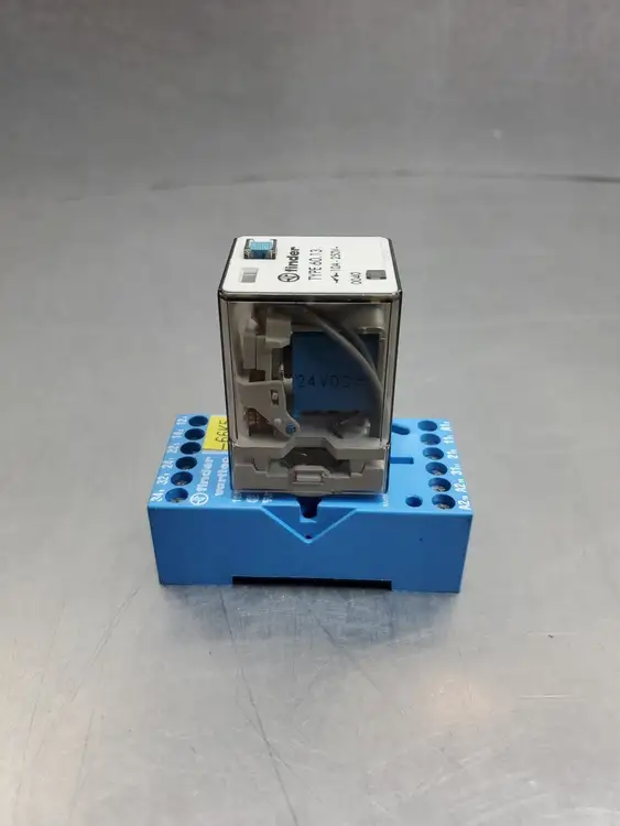 Used Finder TYPE 60.13 10A 250V Relay w/ Finder 90.73 10A/400V Relay Base Relays & Switches | Palmetto Automation #1149893