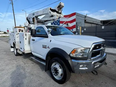 Used 2018 RAM 5500 Bucket (boom) trucks Florida US | Truck and Van Outlet #1509185