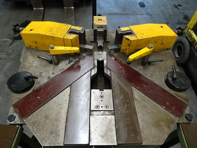 USED RAPID HP 208 CORNER CRIMPING