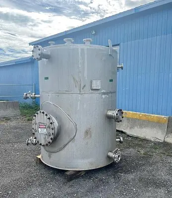 Used 1700 Gallon Tank, 304L Stainless Steel, API Standard 650