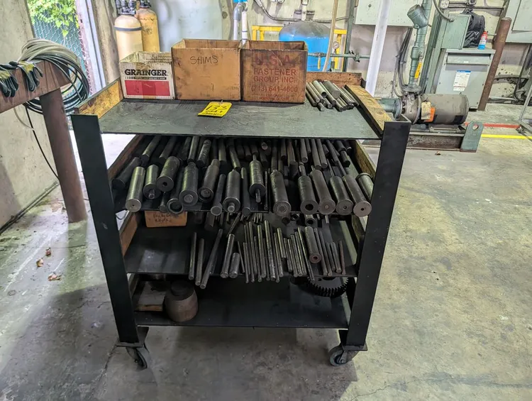 Used _UNKNOWN_ _UNKNOWN_ Punches & Dies Texas US | IRS Auction #1320710