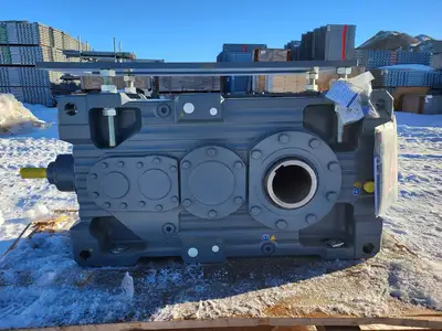 New | in-Stock 2018 SEW-EURODRIVE X4KA160/HU/B Gearboxes British Columbia CA | Lenmark #268254