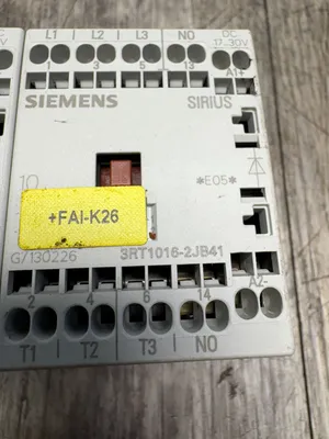 Siemens 3RH1131-2BB40 Electrical/PLC/Automation | ESS Industrial Equipment Sales (10)