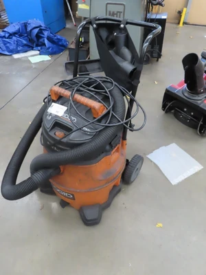 Used RIGID GENERIC Wet/Dry Vacuums Minnesota US | Machinesused.com #1515703
