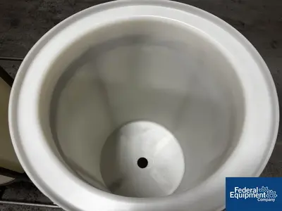 N/A (3) 200L Portable Plastic Mix Tanks with Mixer