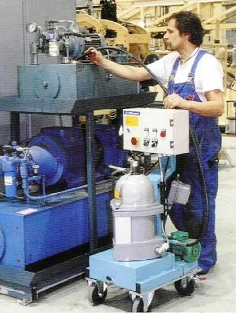 (2) Alfa-Laval EMMIE IFB 203S-33 oil purifier modules.