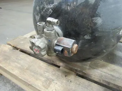 LUXFER A2085D-101 200 Liter Natural Gas Vehicle Storage Tank 15US Gal.