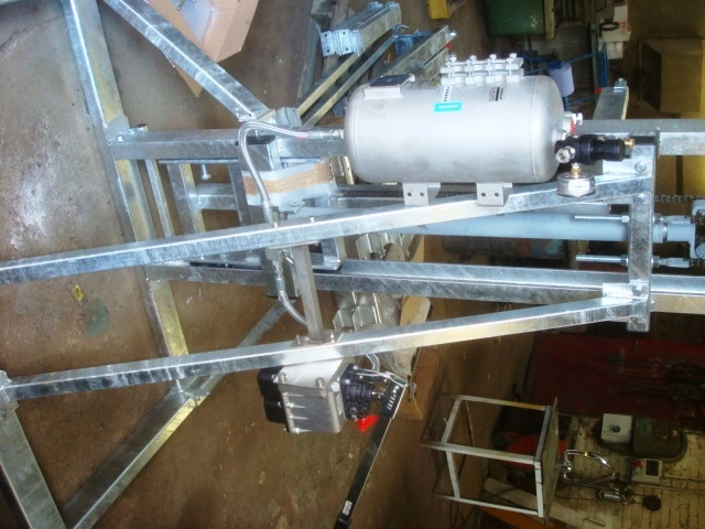 12L S/S Mechanical Seal Gas Pressurised Buffer Tank SSE 12