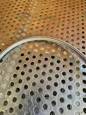 Used SWAGELOK SS-4CP4-10 CHECK VALVE W/ 31" STAINLESS STEEL BRAIDED HOSE 3/4" TO 1/2" Hoses California US | Equipment Lab #1427417