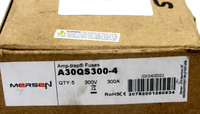 NEW LOT OF 5 MERSEN FERRAZ SHAWMUT A30QS300-4 FUSES 300V 300AMP A30QS3004