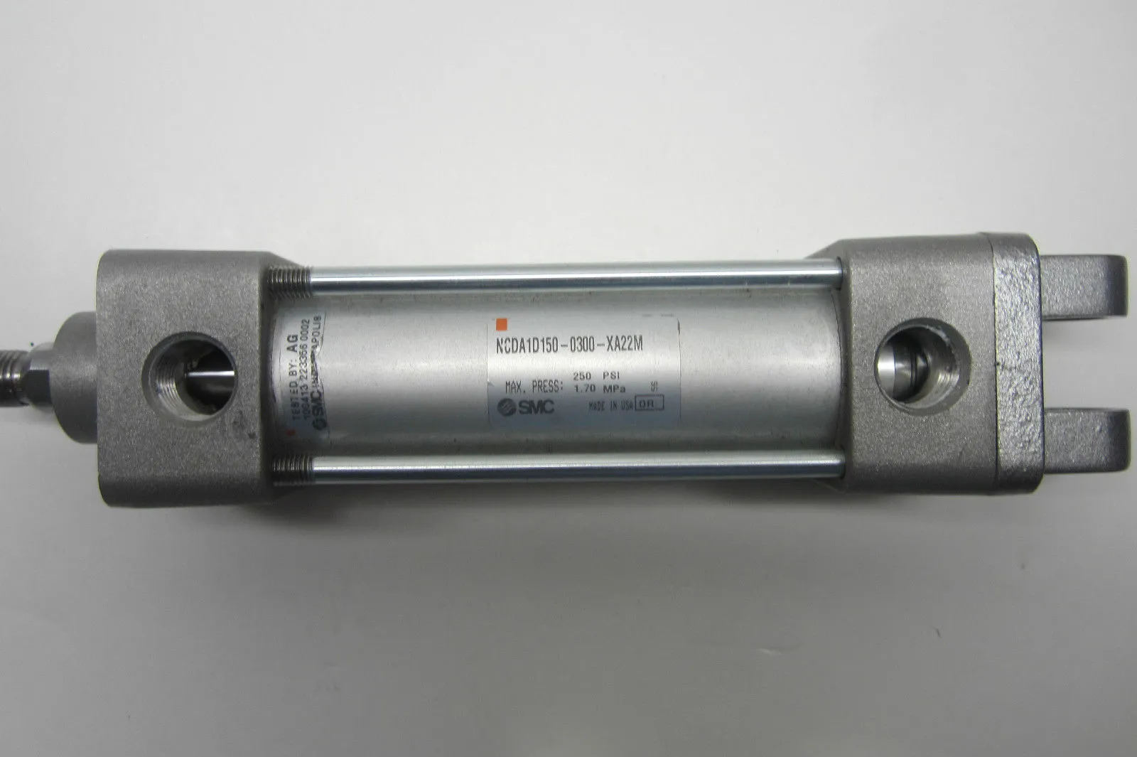 USED SMC NCDA1D150-0300-XA22M AIR CYLINDER NCDA1D1500300XA22M