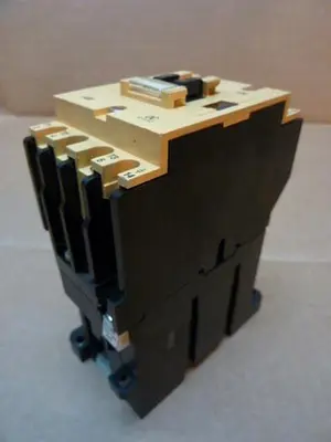 USED ALLEN BRADLEY 100-A30NZ.3 SER B