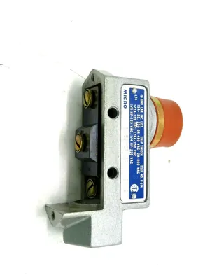 NEW HONEYWELL MICROSWITCH BZE6-2RN34 LIMIT SWITCH BZE62RN34