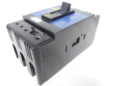 Mitsubishi NF30-SS No-Fuse Circuit Breaker 15 Amps 600VAC 3 Pole Auxiliary Used