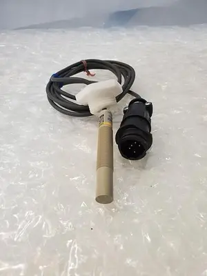 NEW OMRON E2K-X4ME2