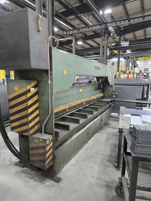 Used 1989 BETENBENDER 1/4 Power Squaring Shears (Inch) Iowa US | Revelation Machinery #1510804