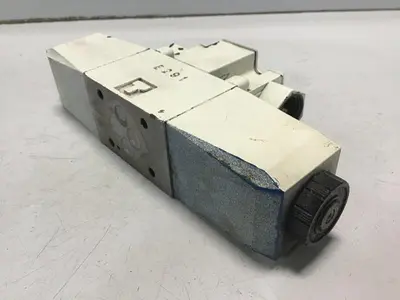 USED VICKERS DG4V-3-6C-M-P7-H-7-50