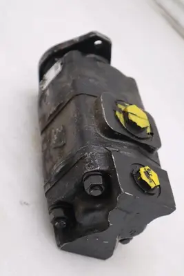 3269121137 Parker Commercial Intertech Gear Pump STOCK H1840