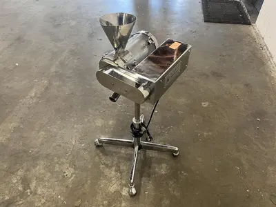 Tablet Deduster