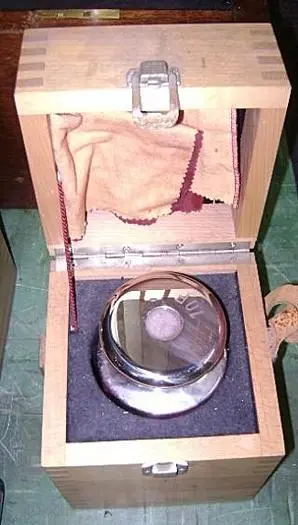1338-385 Like New Sartorius #10F, 10 KG., Chrome Balance Calibration Weight