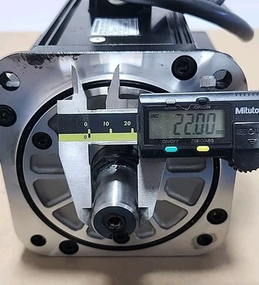 USED Yaskawa SGMGH-13A2A-YR23