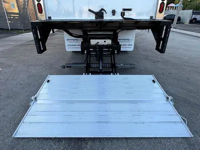 Used 2019 ISUZU NQR Reefer Trucks Florida US | Truck and Van Outlet #1509201
