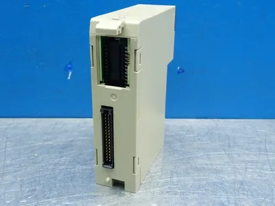 USED OMRON C200HOD219